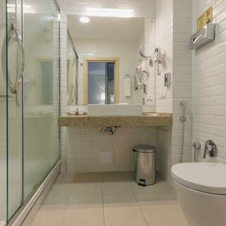 Гостиница Экватор Владивосток Джуниор Сюит с видом на море-9