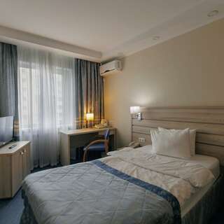 Гостиница Экватор Владивосток Люкс с видом на море-1