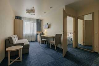 Гостиница Экватор Владивосток Номер люкс с видом на море-1