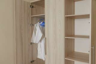 Гостиница Экватор Владивосток 2-местный номер полулюкс с видом на море-11