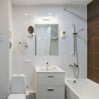 Гостиница Экватор Владивосток Джуниор Сюит однокомнатный с видом на море-9