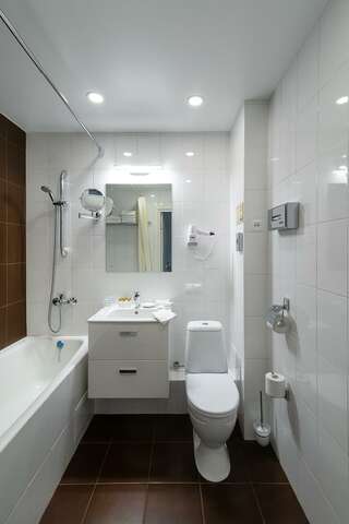 Гостиница Экватор Владивосток 2-местный номер полулюкс-11